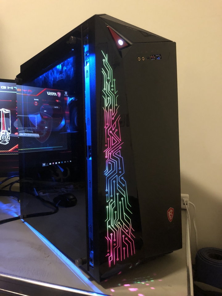 [開箱文] MSI品牌桌機 Infinite A 8RC人生首篇