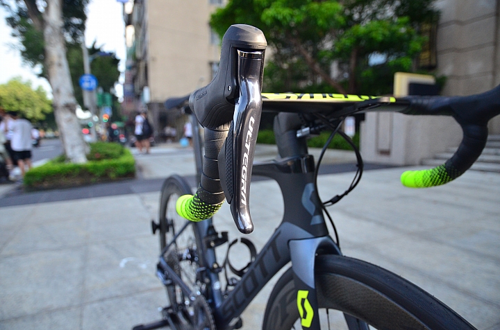 [分享] Scott Foil Premium Disc 2018 開箱文