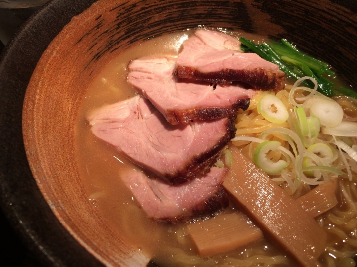 【美食。食記】東京 港區 鐵塔下之我絕對不是豬哥 天虎 拉麵 東京鐵塔