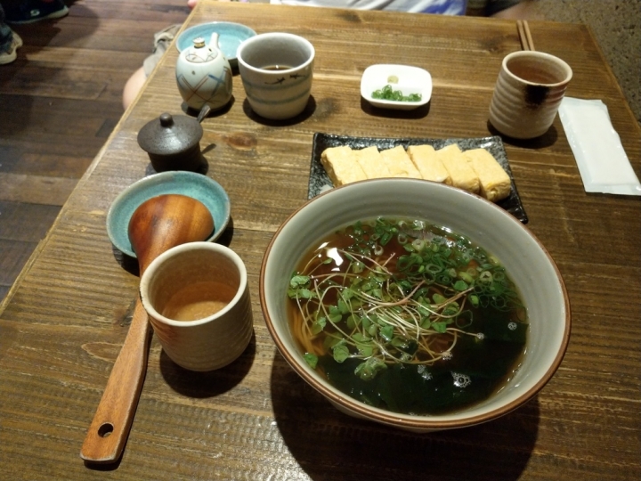 台北中山。月半そば蕎麥麵