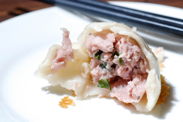 台中天津路美食 | 黃金張老甕東北酸菜鍋  承襲古法以陶甕醃製酸白菜  天然發酵的酸  柔和極致