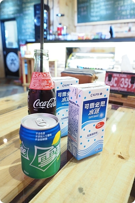 【羅東美食】J.J Burgers 美式餐廳，各式大小漢堡，好吃喔！
