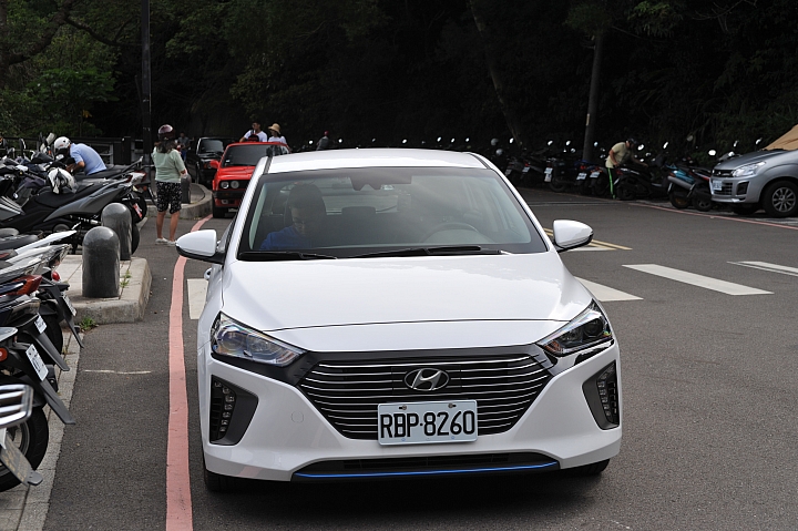 《Hyundai一試千金》千金難買早知道, IONIQ試乘心得分享