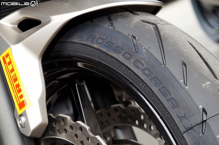 PIRELLI DIABLO ROSSO CORSA II 大鵬灣賽道新胎測試