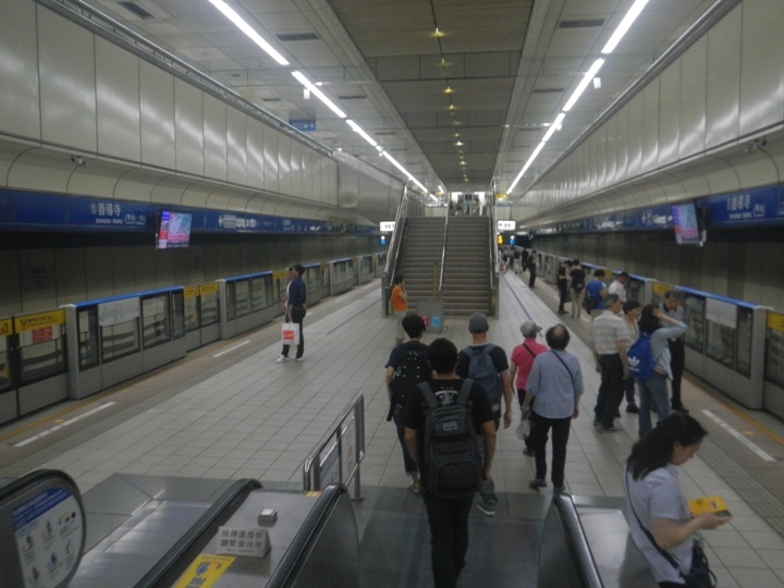 從 北 門 騎 YouBike 到 華 山 歷 史 美 食 之 旅