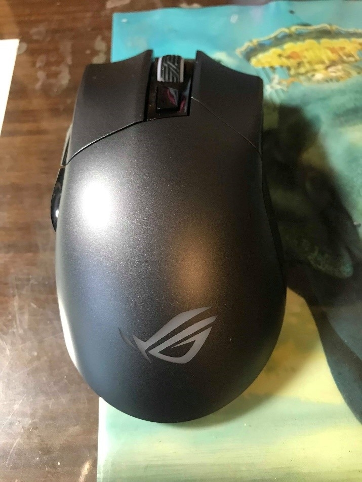 [開箱]信仰開箱ROG Gladius II origin