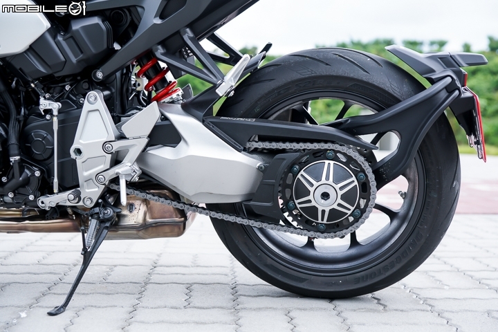 2018 Honda CB1000R 公路賽道試駕 展現極簡美學