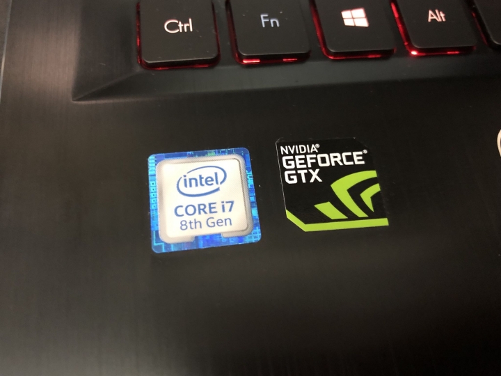 【全台首發開箱文】 第八代Acer Predator Helios 300 美國版 PH315-51-78NP