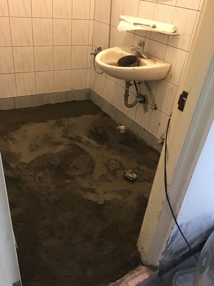 浴室臉盆半瓷腳安裝尺寸求助