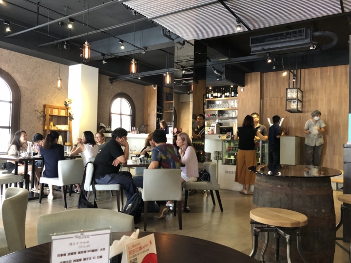 來趟文藝有品味的台中之旅//高冠咖啡餐酒館