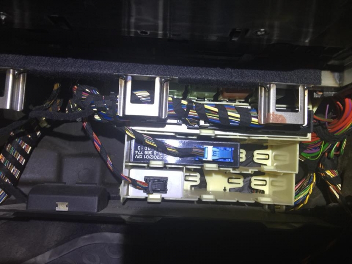 E46 318中控鎖電腦故障維修DIY