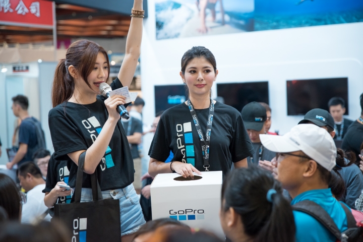 [D750+TAMRON 24-70 G2 ] 2018 台北多媒體展 show girls