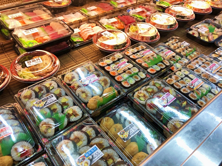 |台中太平| 食記隱藏在黃昏市場內的平價壽司 花田壽司