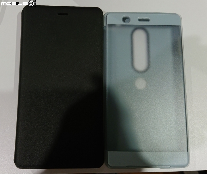XZ2 Premium 原廠 sony 二種保護盒入手