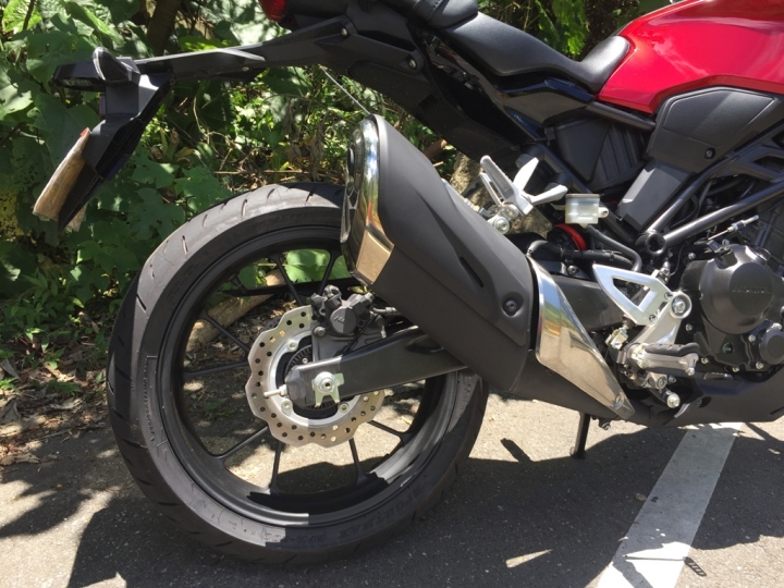 [心得]新世代運動咖啡HONDA CB300R測試心得