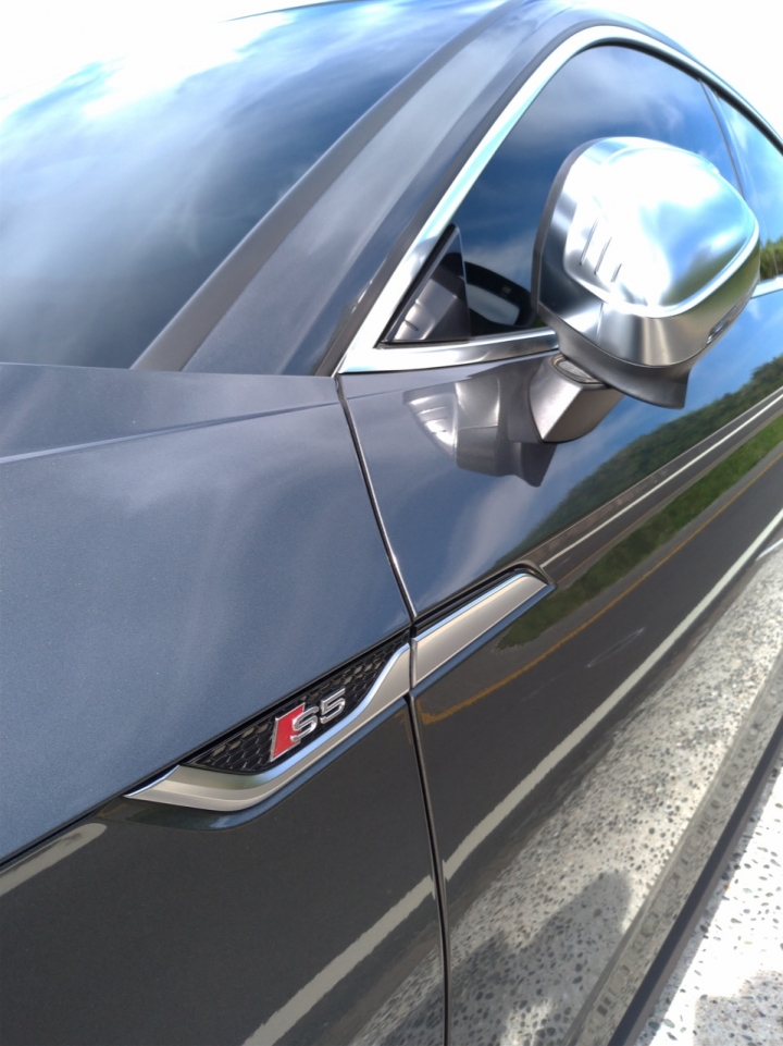隨心晨跑：AUDI S5 Sportback