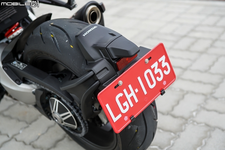 2018 Honda CB1000R 公路賽道試駕 展現極簡美學