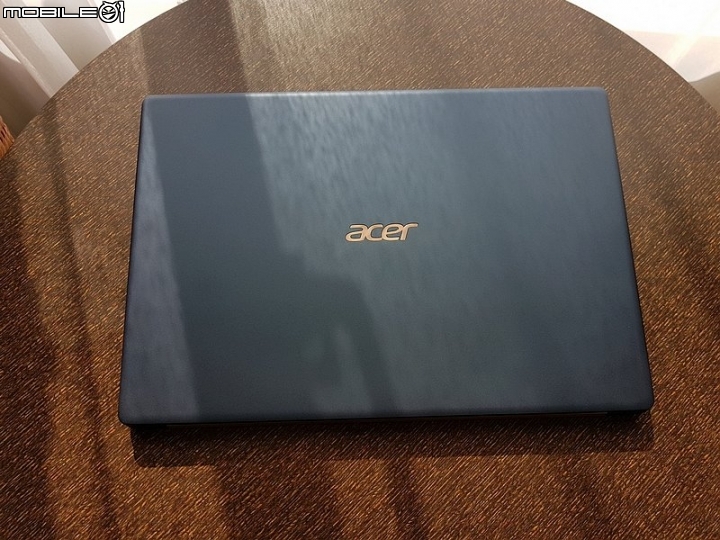 [開箱] acer swift 5 爵士藍 SF514-52T-56Q4