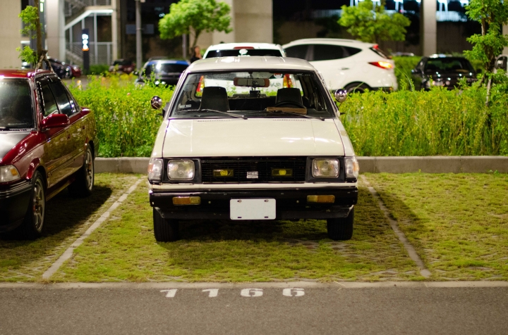 週末夜的車聚：晚上不睡覺？這群人為何要群聚在高鐵站？