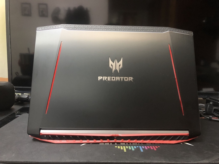 【全台首發開箱文】 第八代Acer Predator Helios 300 美國版 PH315-51-78NP