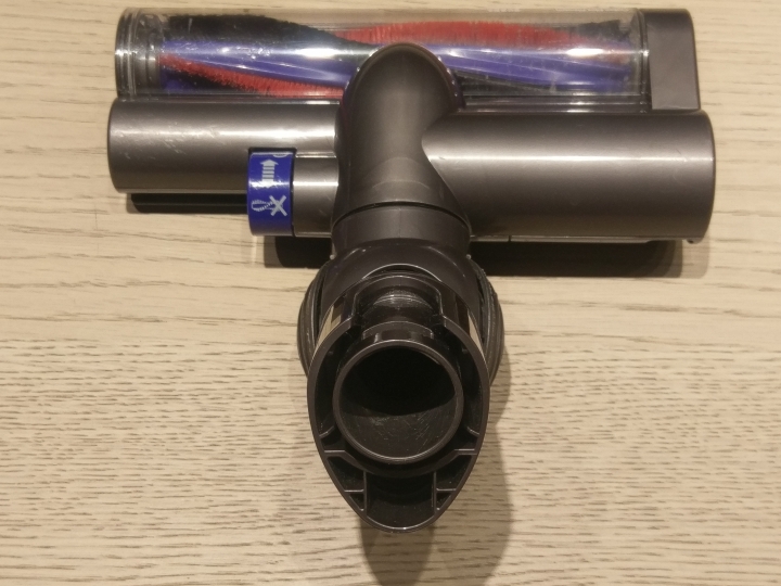 請問dyson DC61的長管轉接DS63的電動電動滾輪吸頭