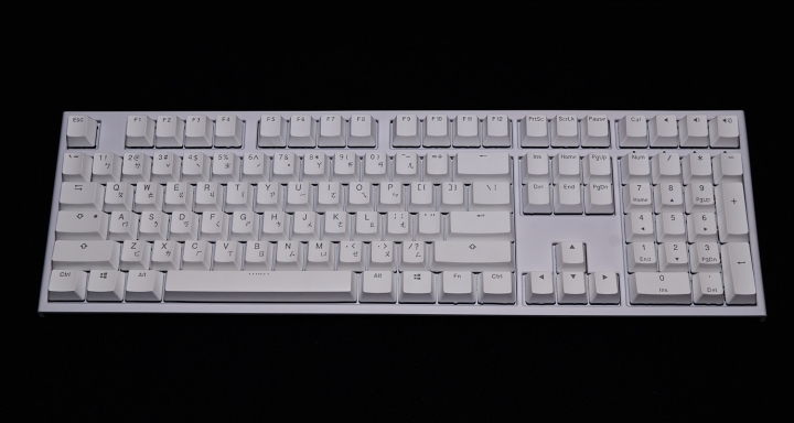 Ducky ONE 2 天際線+地平線