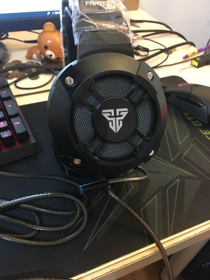 [心得] Fantech HG11 7.1 USB耳機開箱心得