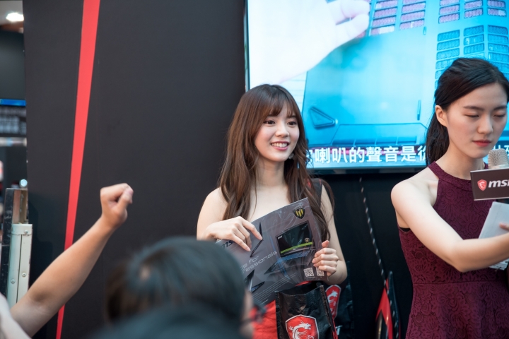 [D750+TAMRON 24-70 G2 ] 2018 台北多媒體展 show girls