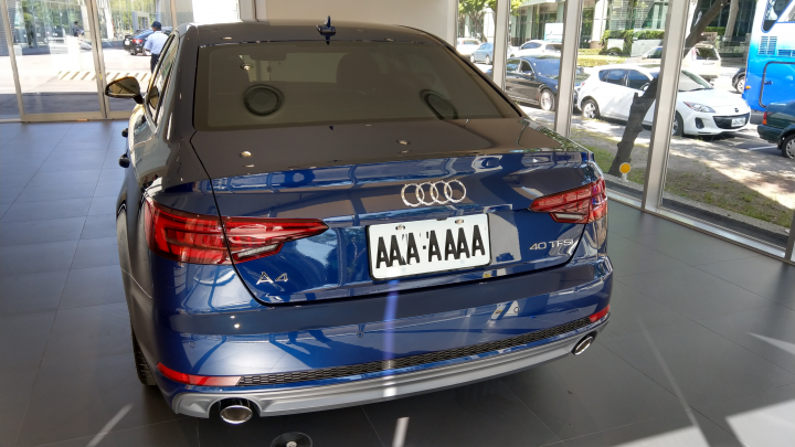簡單開箱 德訂Audi A4 40 TFSI Sport