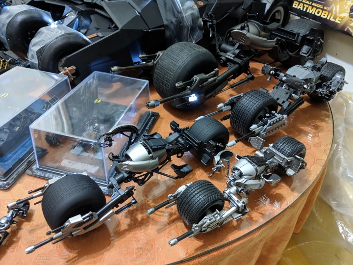 【分享】慶祝蝙蝠俠黑暗騎士10週年，batmobile(tumbler)與batpod個人收藏