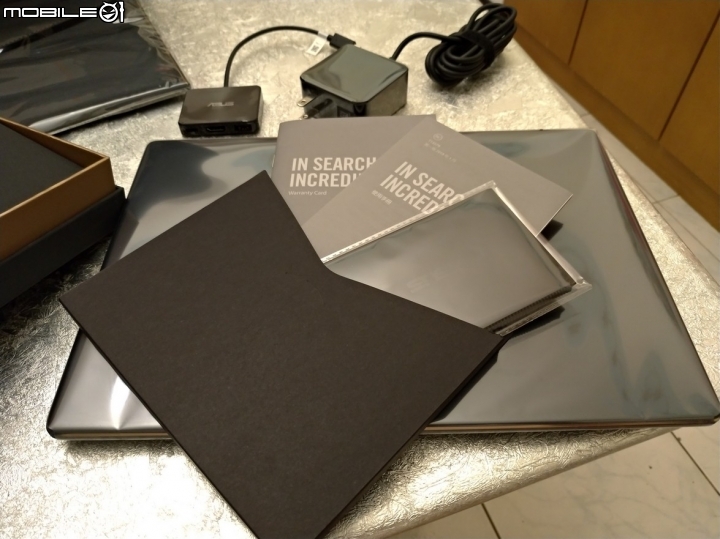 【Zenbook S 開箱】S出擊，女超人也心醉