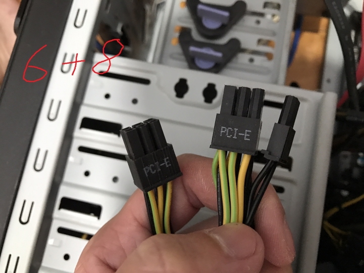 請教顯卡電源接法