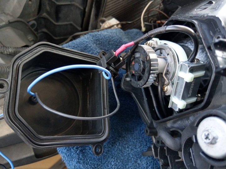 LED 頭燈變更和監理站光型檢驗