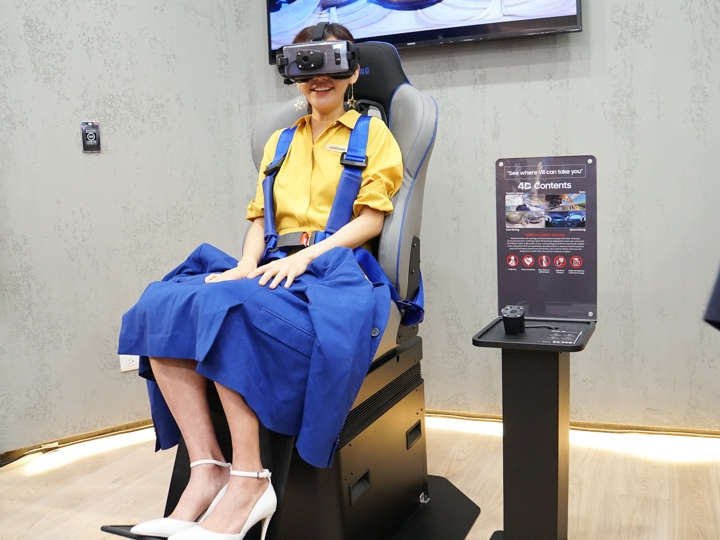 三星體驗館-4D搖椅+Gear VR體驗區 三星體驗館-4D搖椅+Gear VR體驗區