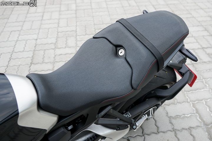 2018 Honda CB1000R 公路賽道試駕 展現極簡美學