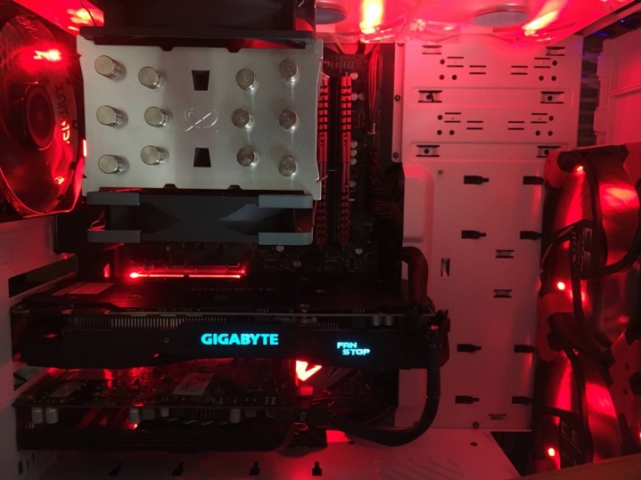 [開箱] 2600x+aorus x470+ADATA3200 +海盜船 小測試