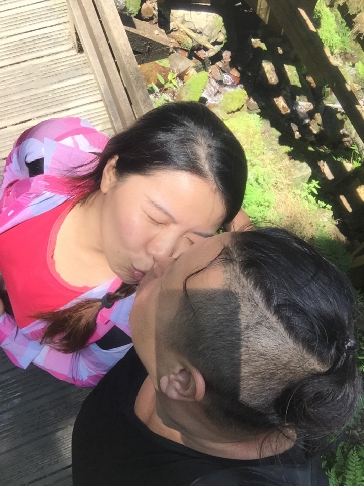 各位大嬸喔，no,是大神才對，請幫我ps