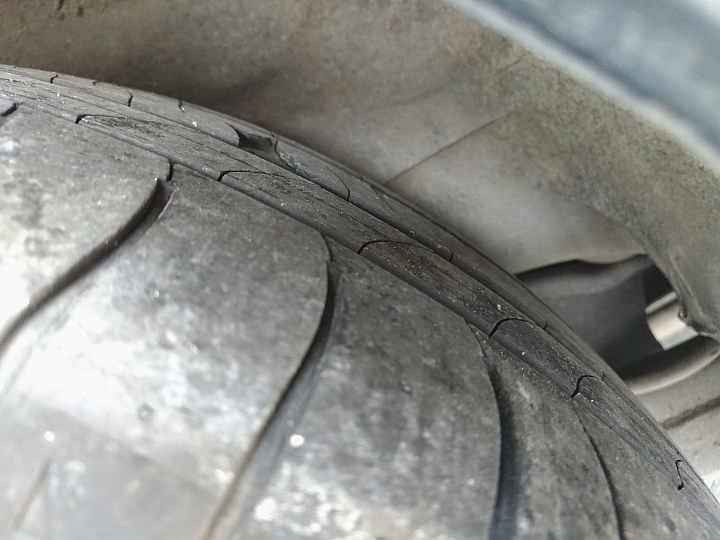 《Michelin Saver+》胎塊脫落