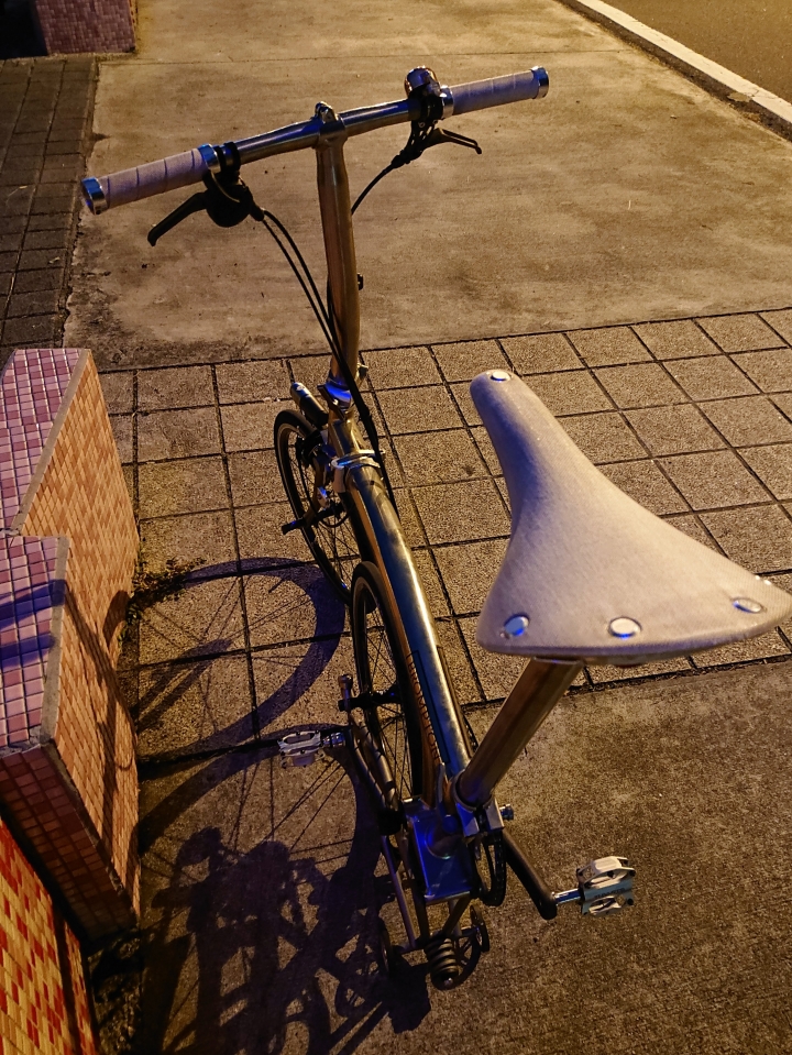 下班路上隨便拍幾張XZ2P & P20Pro的夜拍