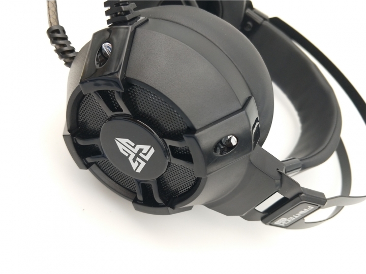FANTECH HG11 RGB 7.1環繞立體聲電競耳機 簡單開箱