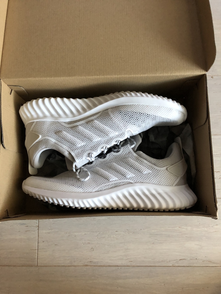 Adidas Alphabounce 潮鞋 不專業簡單開箱