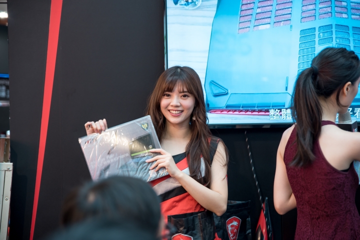 [D750+TAMRON 24-70 G2 ] 2018 台北多媒體展 show girls