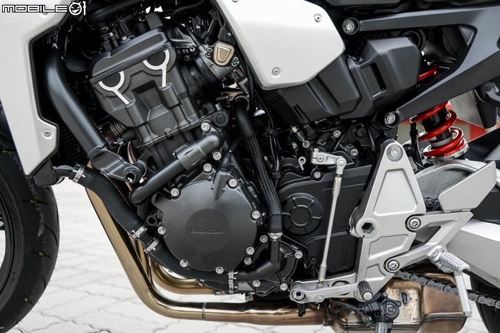 2018 Honda CB1000R 公路賽道試駕 展現極簡美學