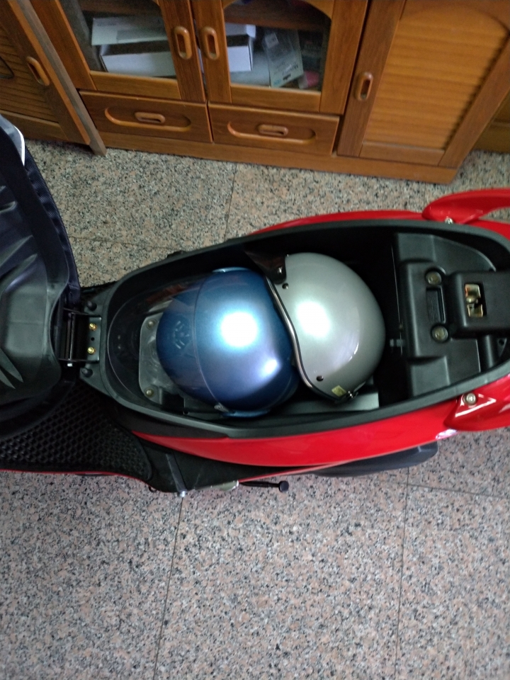 2018 VP125之不專業開箱(圖稍多)