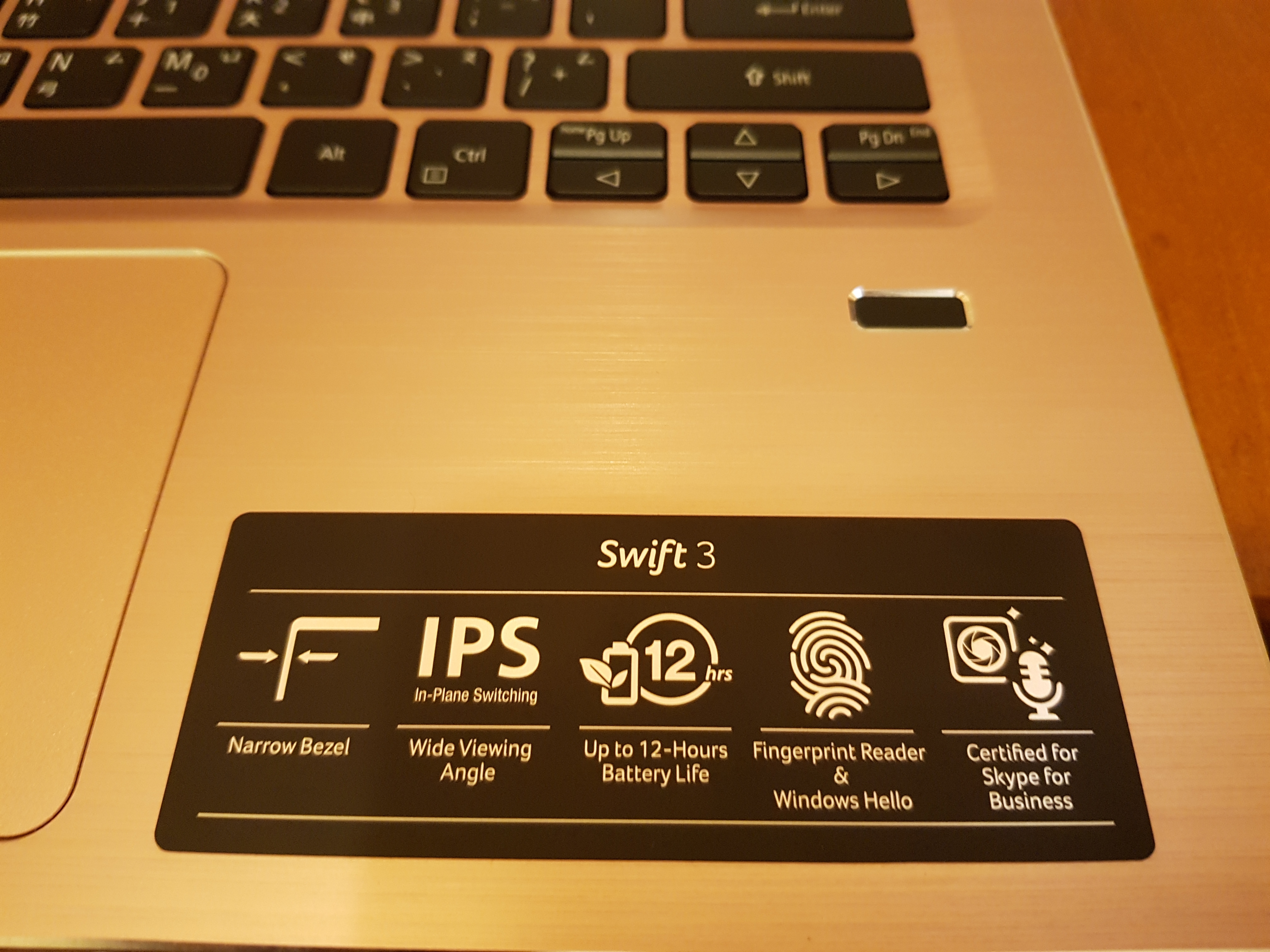 【小宅開箱】【閒聊】ACER SF314-54G 輕薄筆電，全新姿態，紅與粉的獨特風格 附改裝1TB硬碟或SSD教學