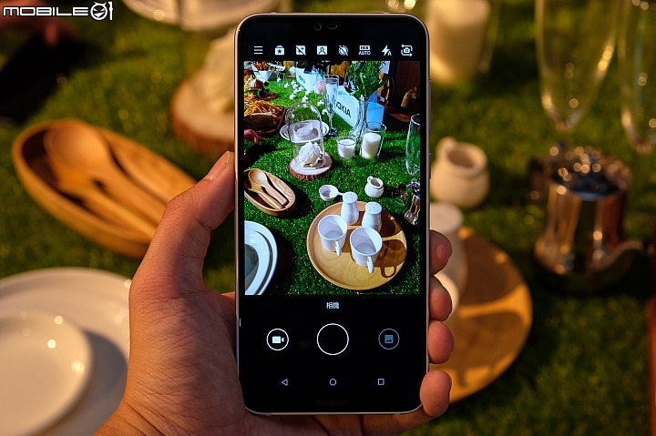 【採訪】八千有找！Nokia 6.1 Plus 8/1上市，香蕉機 8110 4G也亮相