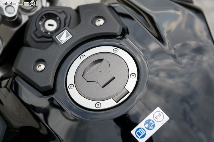 2018 Honda CB1000R 公路賽道試駕 展現極簡美學