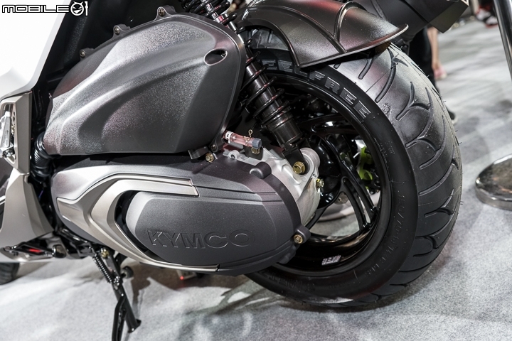 【五股重機展】刺激改款！KYMCO 光陽機車 XCITING 400S 正式登台！Downtown 350i Noodoe 儀錶板導入！