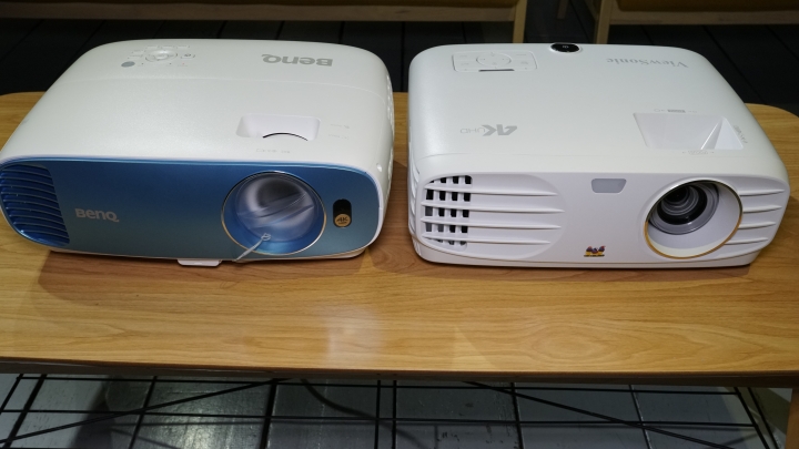 3000流明4K HDR投影機PK：BenQ TK800 VS. ViewSonic PX747-4k