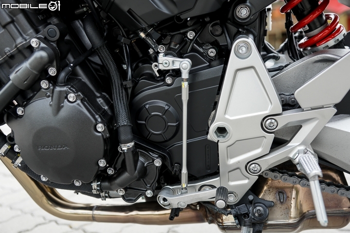 2018 Honda CB1000R 公路賽道試駕 展現極簡美學